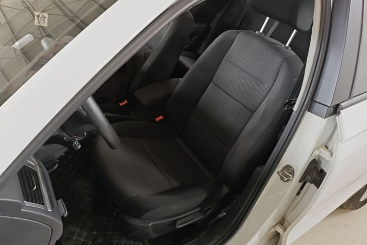 Volkswagen Bora 2020 car image #15