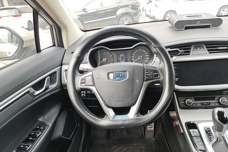 GEELY Emgrand GS 2018 car image #11