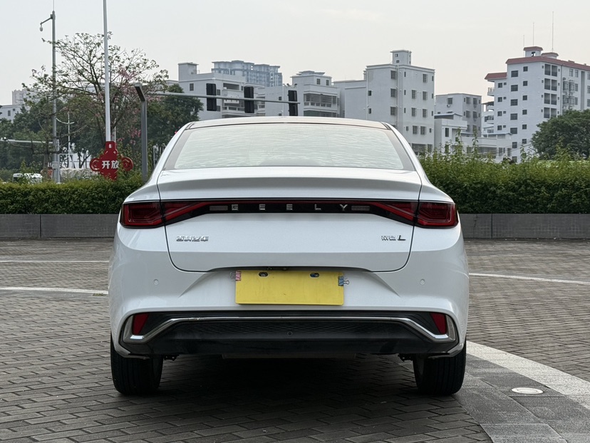 GEELY Emgrand L 2022 car image #8
