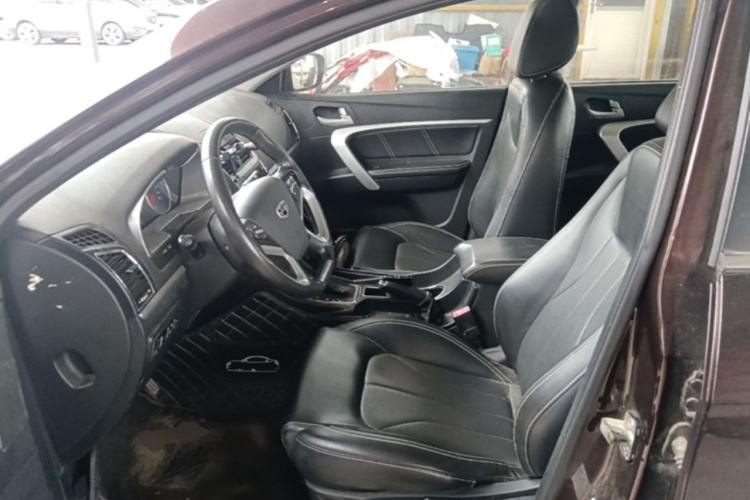 GEELY Emgrand 2016 car image #19