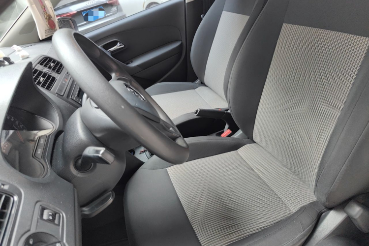 Volkswagen Polo 2018 #15 Volkswagen Polo 2018 car image #15