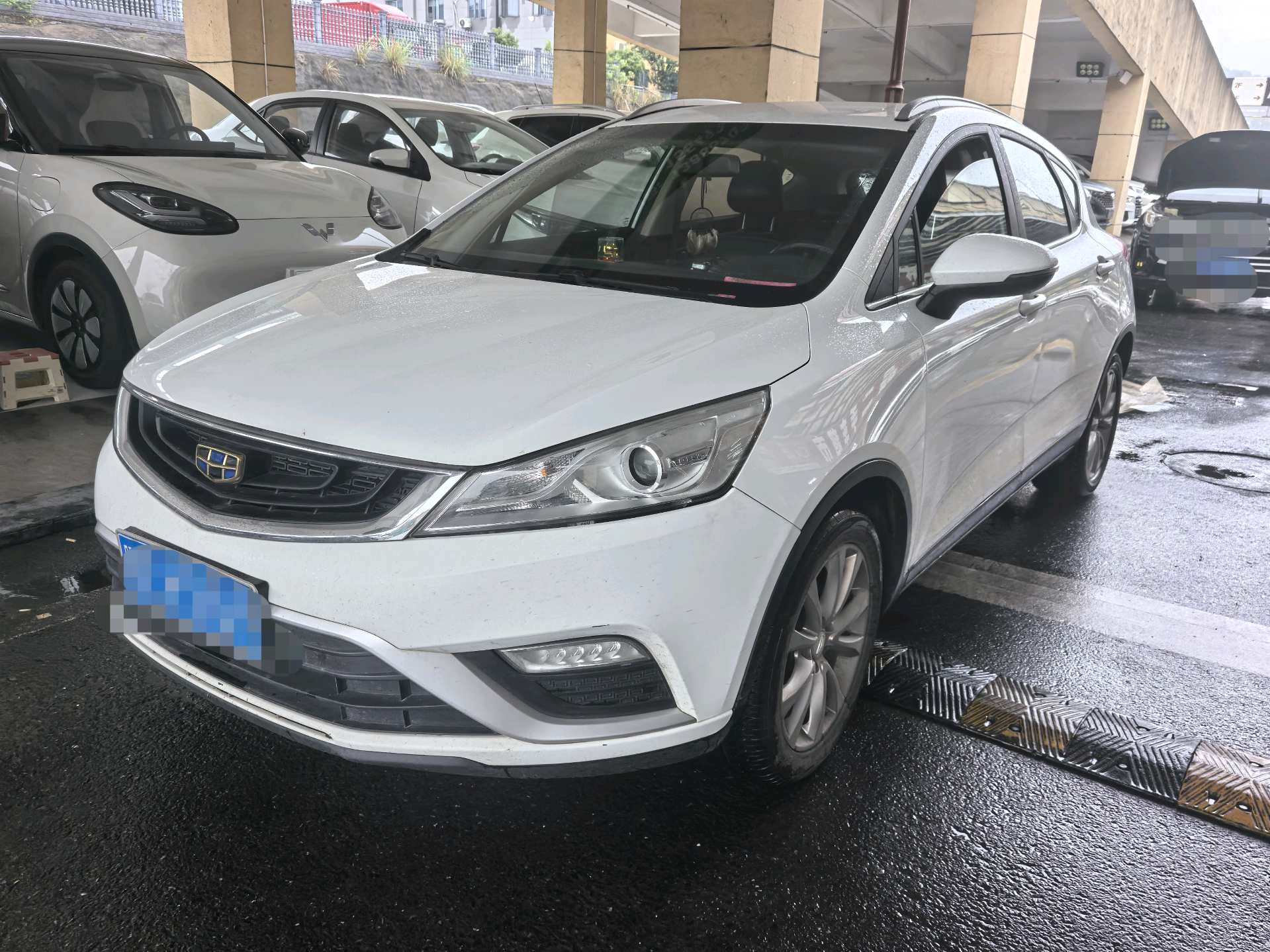 GEELY Emgrand GS 2017 car image 