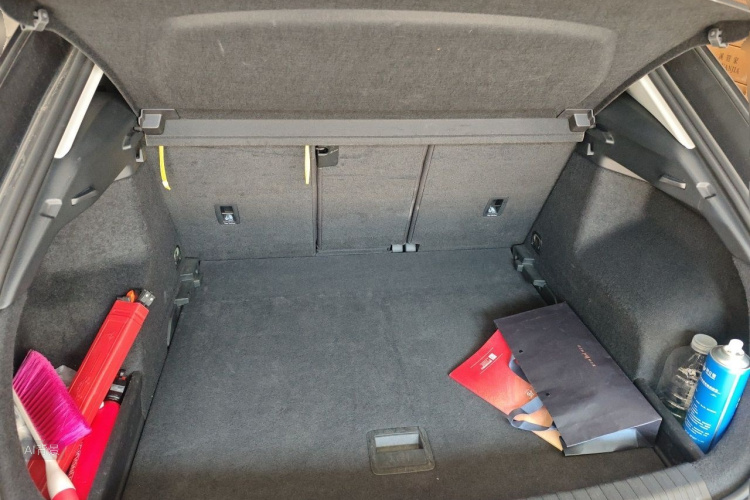 Audi Q3 2019 car image #21