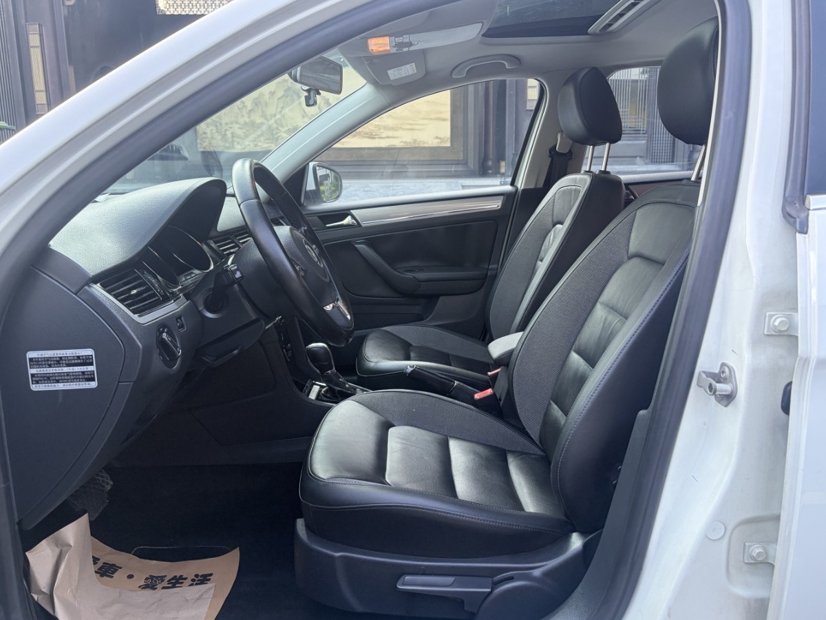 Volkswagen Bora 2015 #5 Volkswagen Bora 2015 صورة سيارة #5