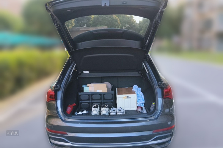 Audi Q3 2021 immagine di auto #21