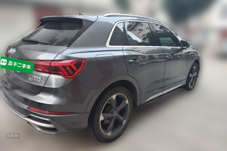 Audi Q3 2019 car image #7