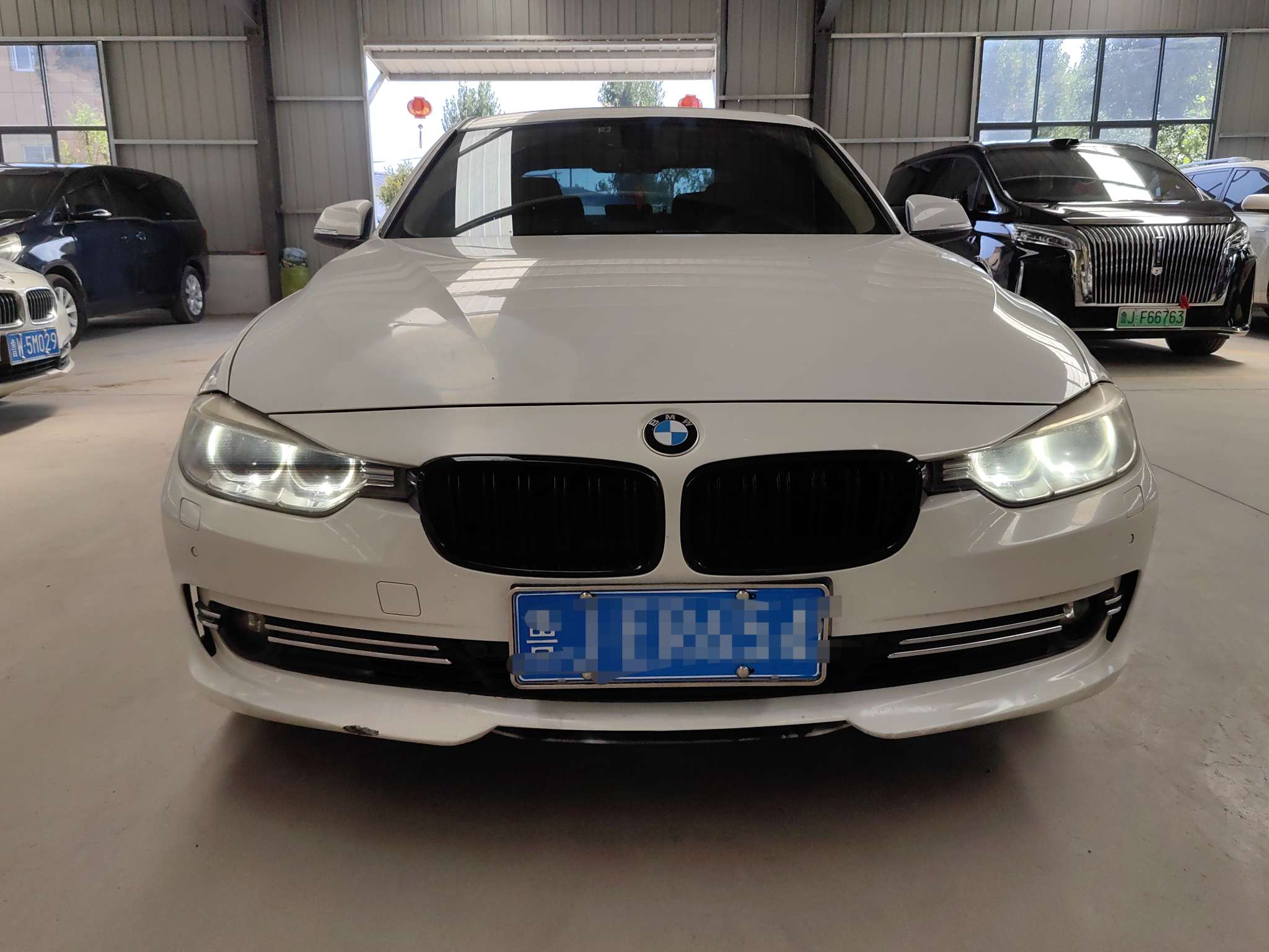 BMW 3 Series 2012 car image #3