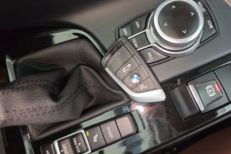 BMW X1 New Energy 2019 car image #9