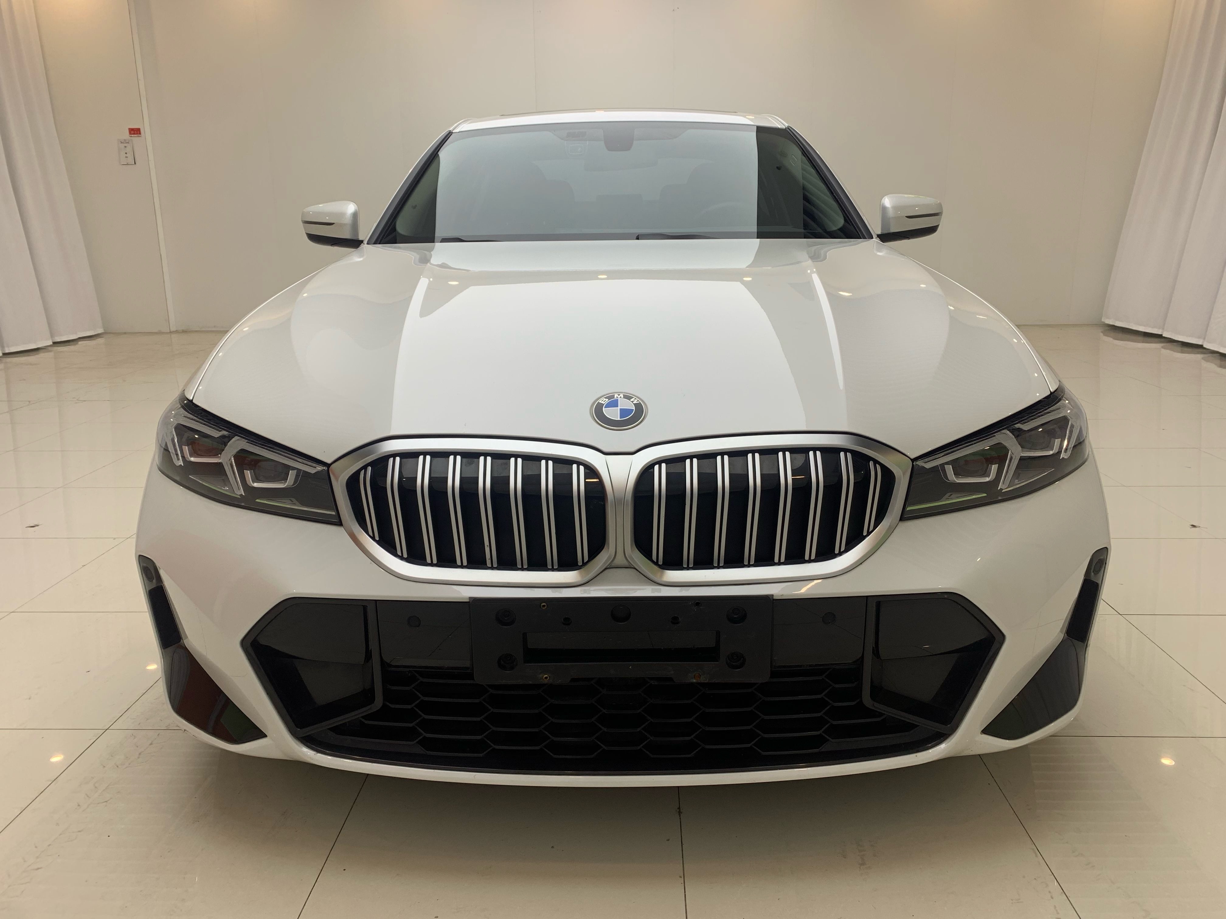 BMW 3 Series 2022 car image #4