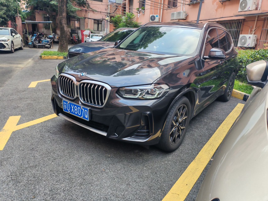BMW X3 2023 car image 