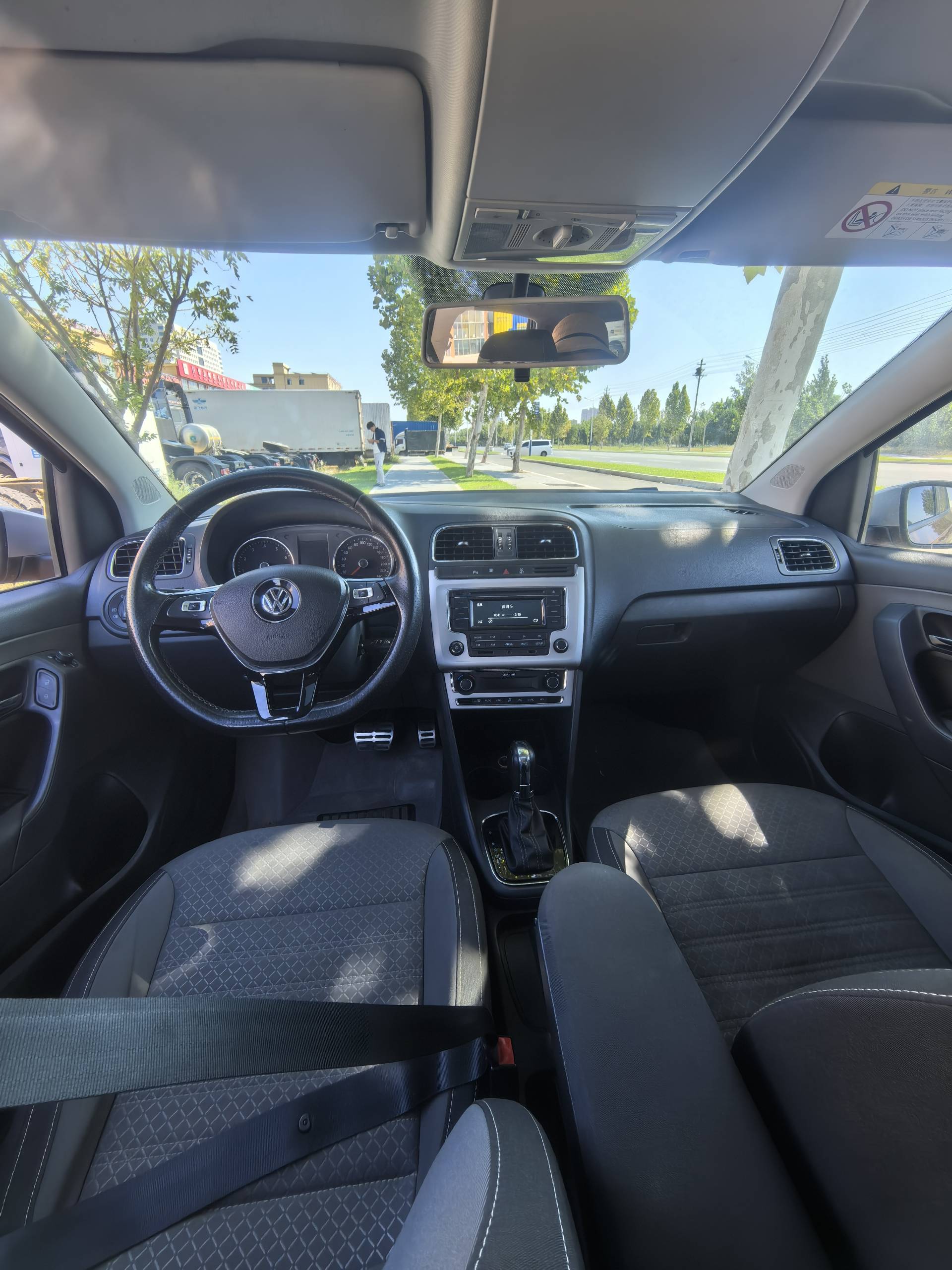 Volkswagen Polo 2018 imagen de coche #8