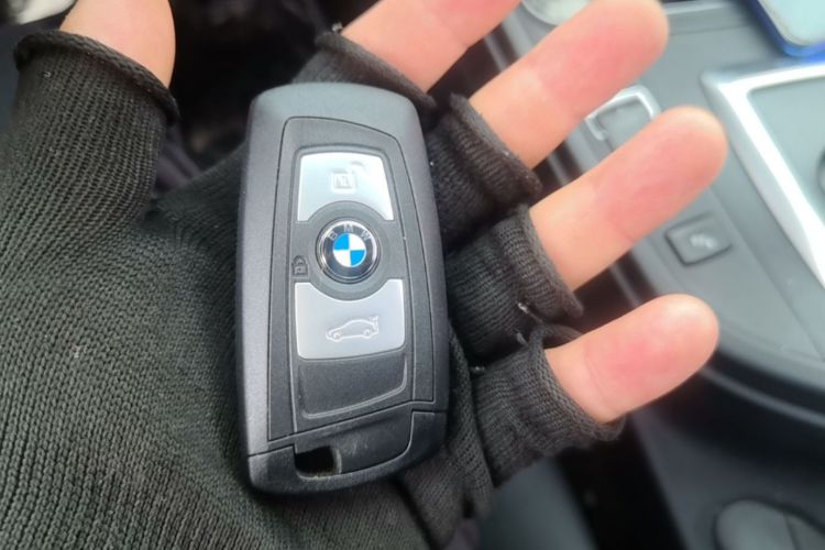 BMW 3 Series 2017 #9 BMW 3 Series 2017 car image #9