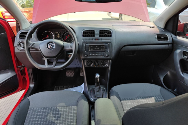 Volkswagen Polo 2015 #8 Volkswagen Polo 2015 car image #8
