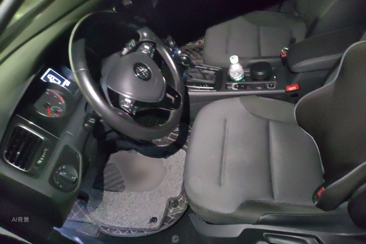 Volkswagen Golf 2019 car image #17