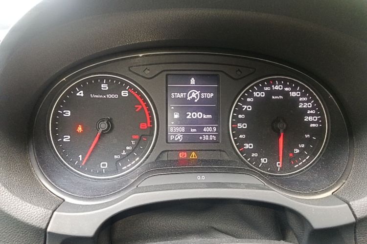 Audi A3 2015 car image #12