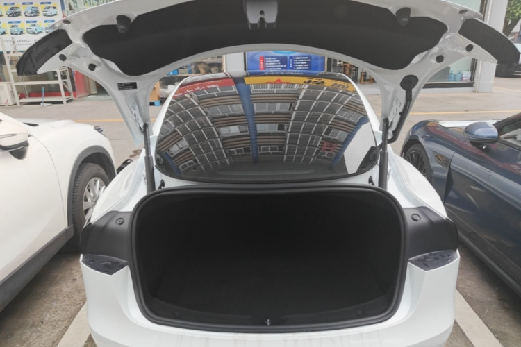 Tesla Model 3 2024 #19 Tesla Model 3 2024 car image #19