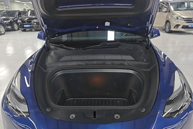 Tesla Model Y 2022 #20 Tesla Model Y 2022 car image #20