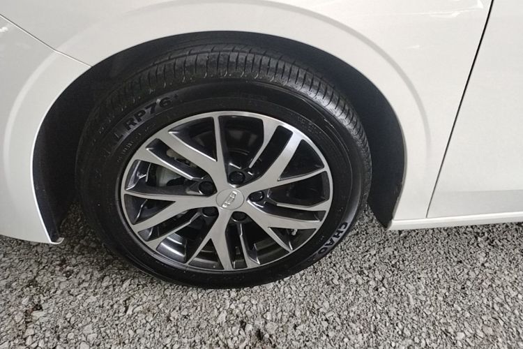 GEELY Emgrand 2025 #9 GEELY Emgrand 2025 immagine di auto #9
