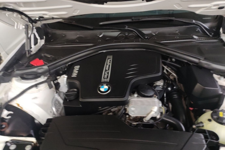 BMW 3 Series 2016 изображение автомобиля #20