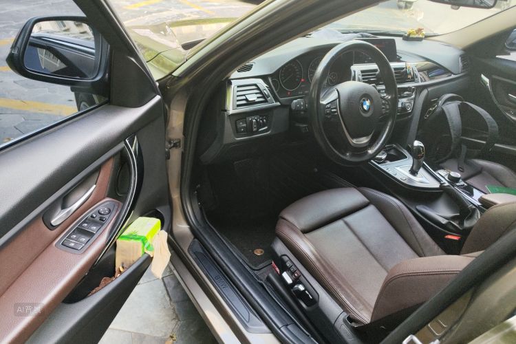 BMW 3 Series 2018 imagen de coche #18