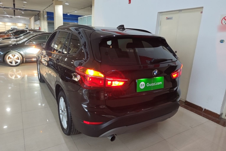 BMW X1 2018 #7 BMW X1 2018 immagine di auto #7