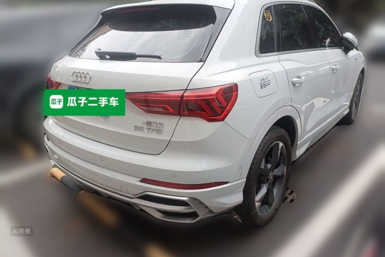 Audi Q3 2023 car image #7
