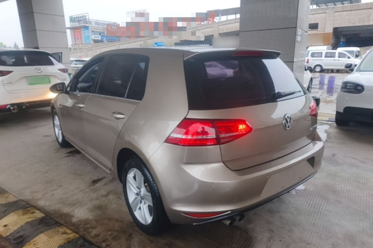 Volkswagen Golf 2016 car image #5