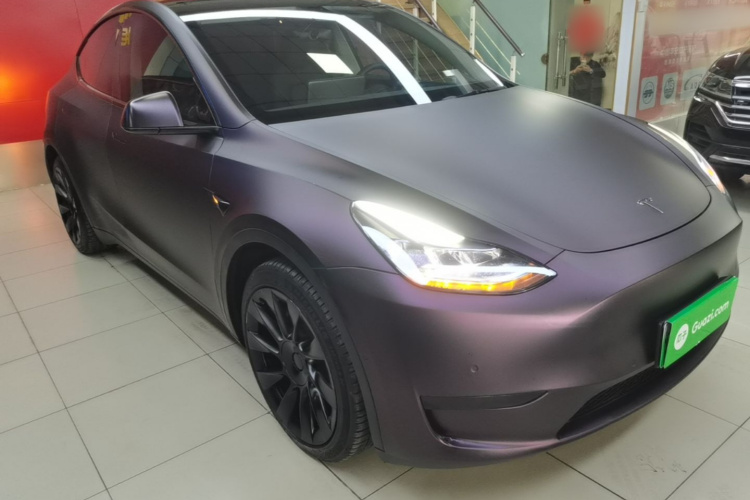 Tesla Model Y 2023 car image #4