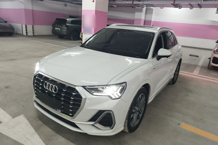 Audi Q3 2022 #2 Audi Q3 2022 car image #2