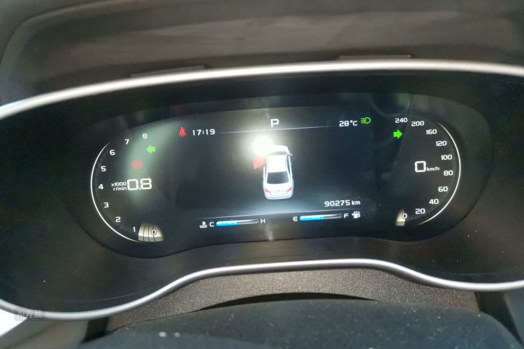 GEELY Emgrand 2018 car image #13