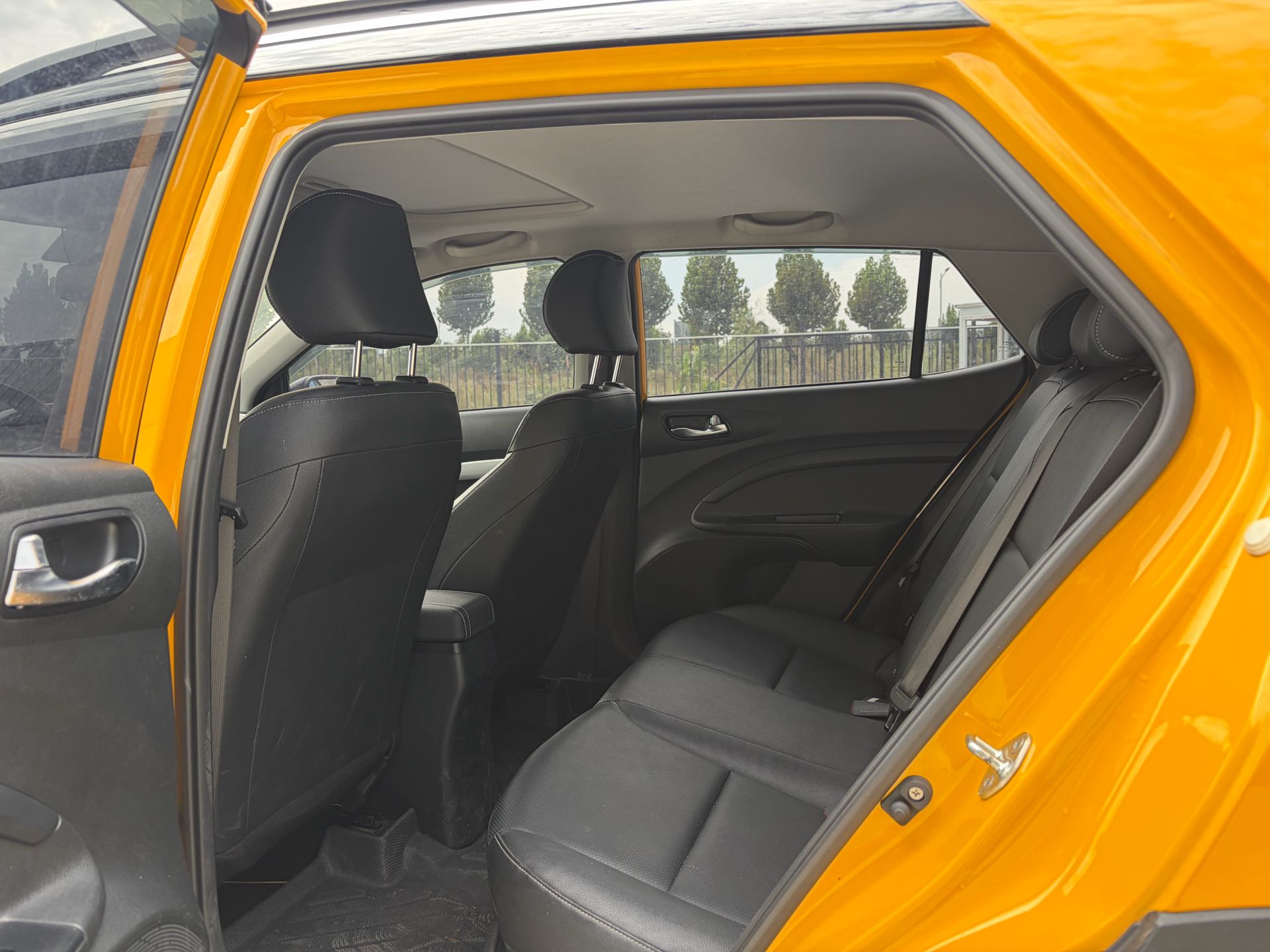 Kia KX1 2023 imagen de coche #8