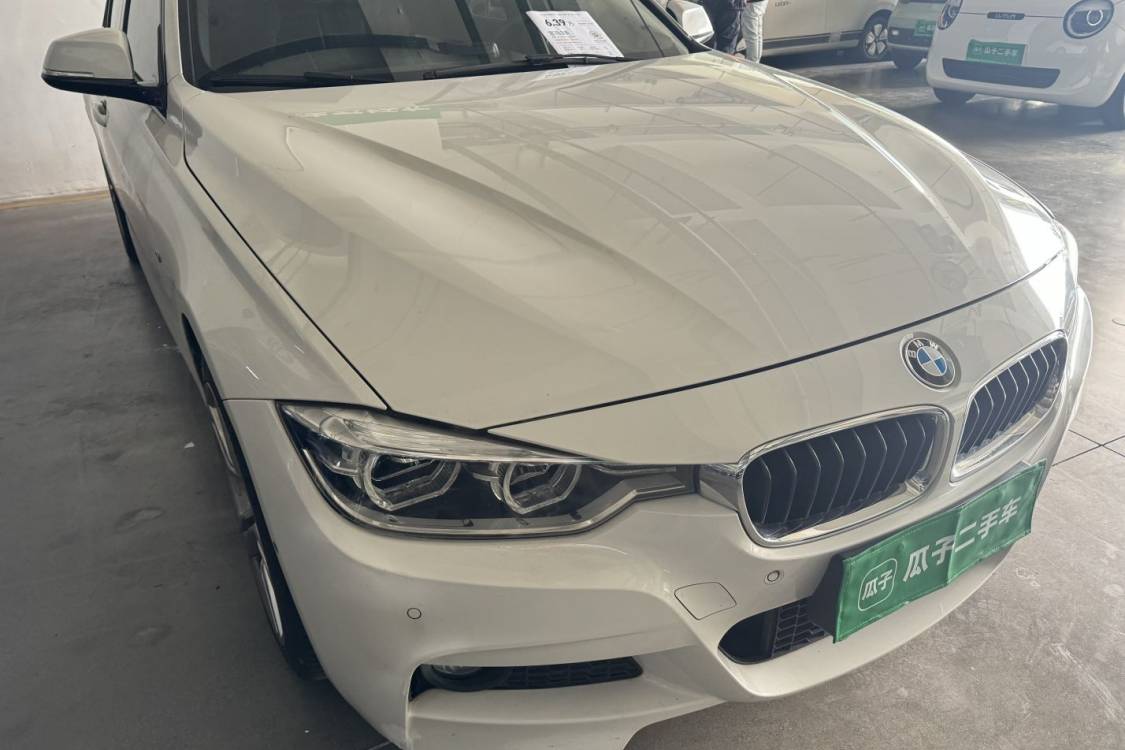 BMW 3 Series 2018 car image #8
