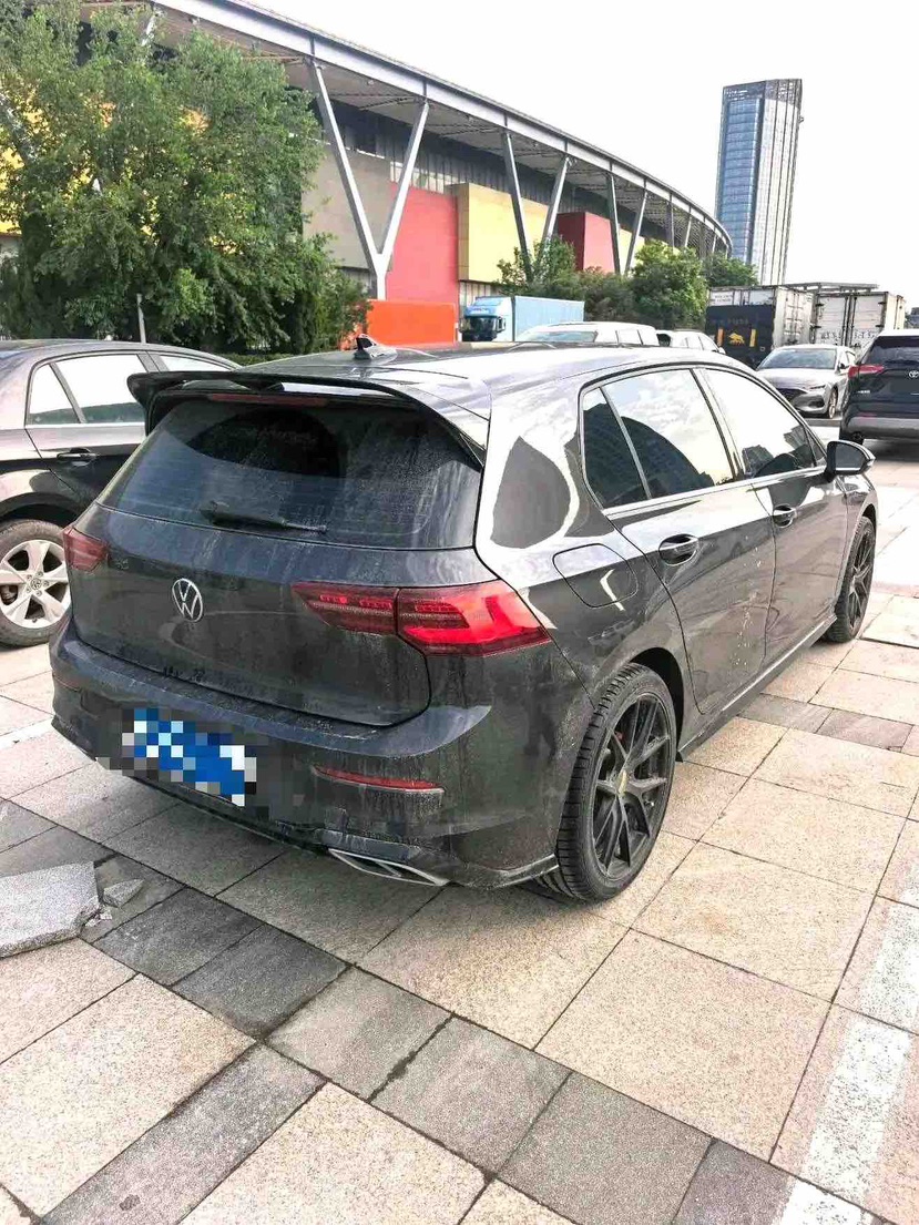 Volkswagen Golf 2021 car image #6