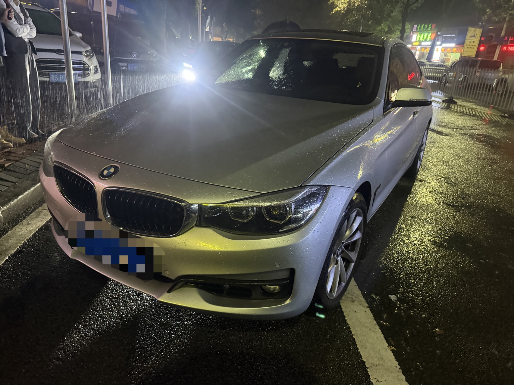 BMW 3 Series GT 2019 car image 