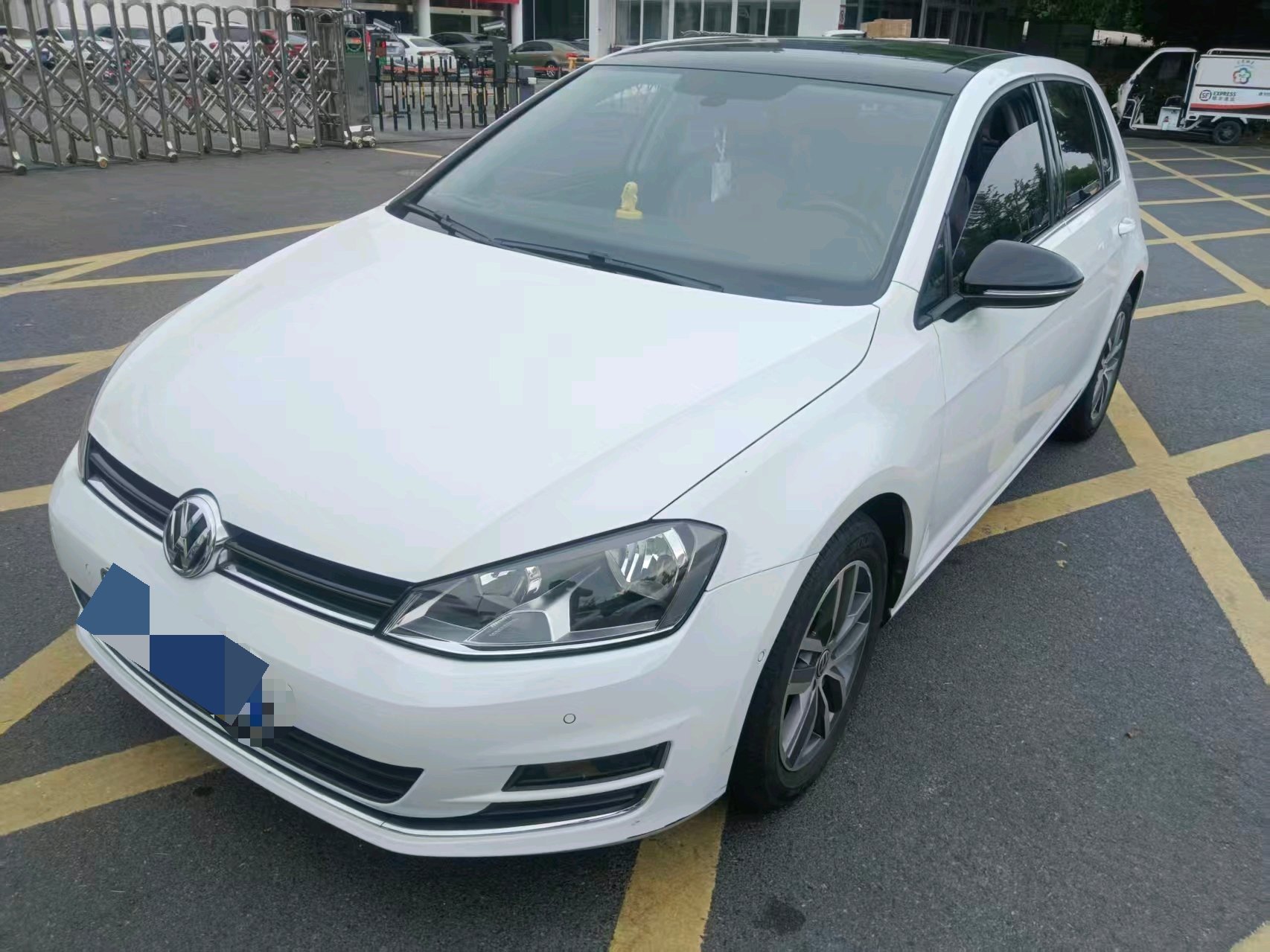 Volkswagen Golf 2017 Volkswagen Golf 2017 car image