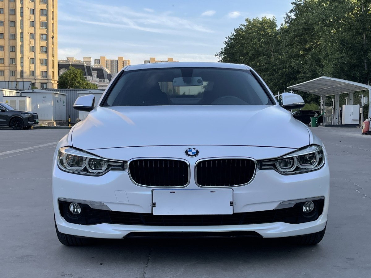 BMW 3 Series 2017 #3 BMW 3 Series 2017 car image #3