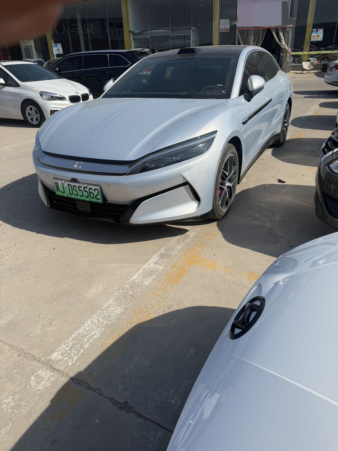 BYD HanL 2025 BYD HanL 2025 car image