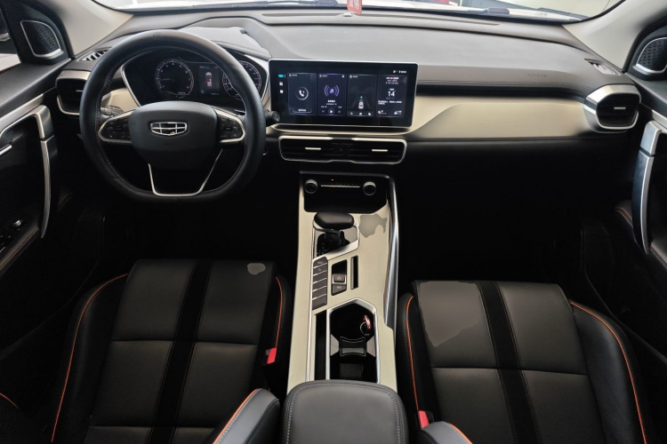 GEELY Coolray 2023 immagine di auto #11