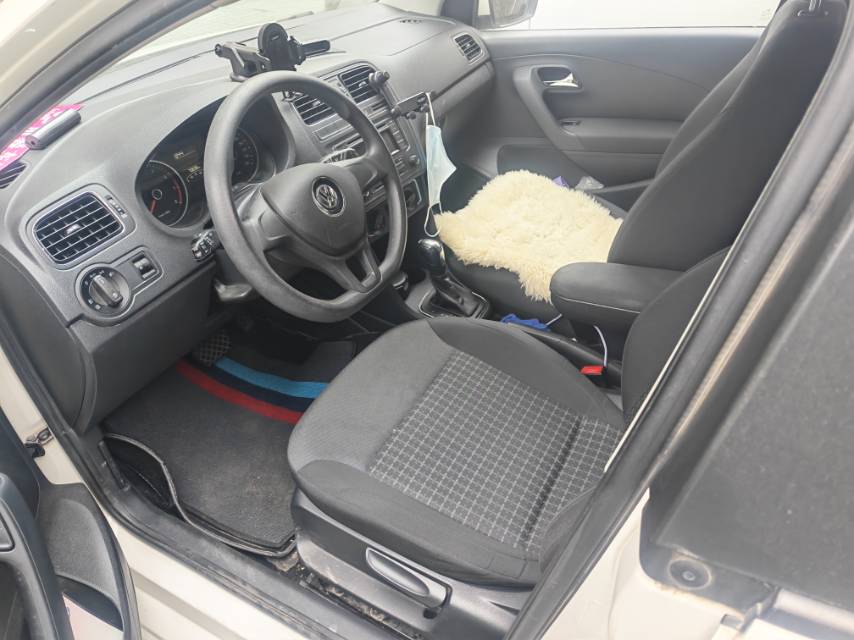 Volkswagen Polo 2015 изображение автомобиля #5