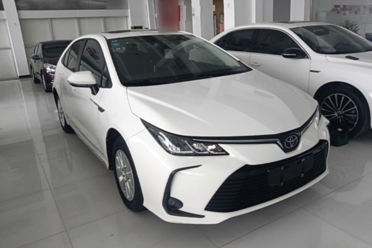 Toyota Corolla 2019 immagine di auto #6