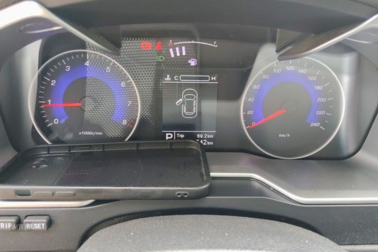 GEELY Emgrand 2016 #13 GEELY Emgrand 2016 car image #13