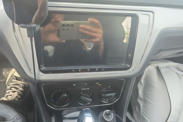 Volkswagen Lavida 2018 car image #17