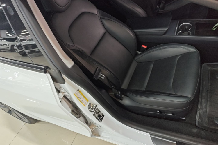 Tesla Model 3 2024 #24 Tesla Model 3 2024 car image #24
