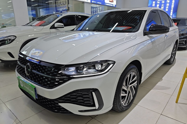 Volkswagen Lavida 2025 car image #2