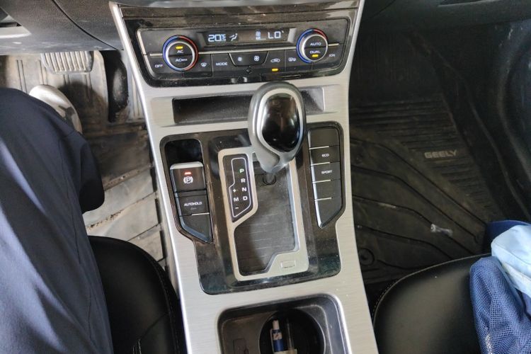 GEELY Emgrand GS 2019 #14 GEELY Emgrand GS 2019 car image #14