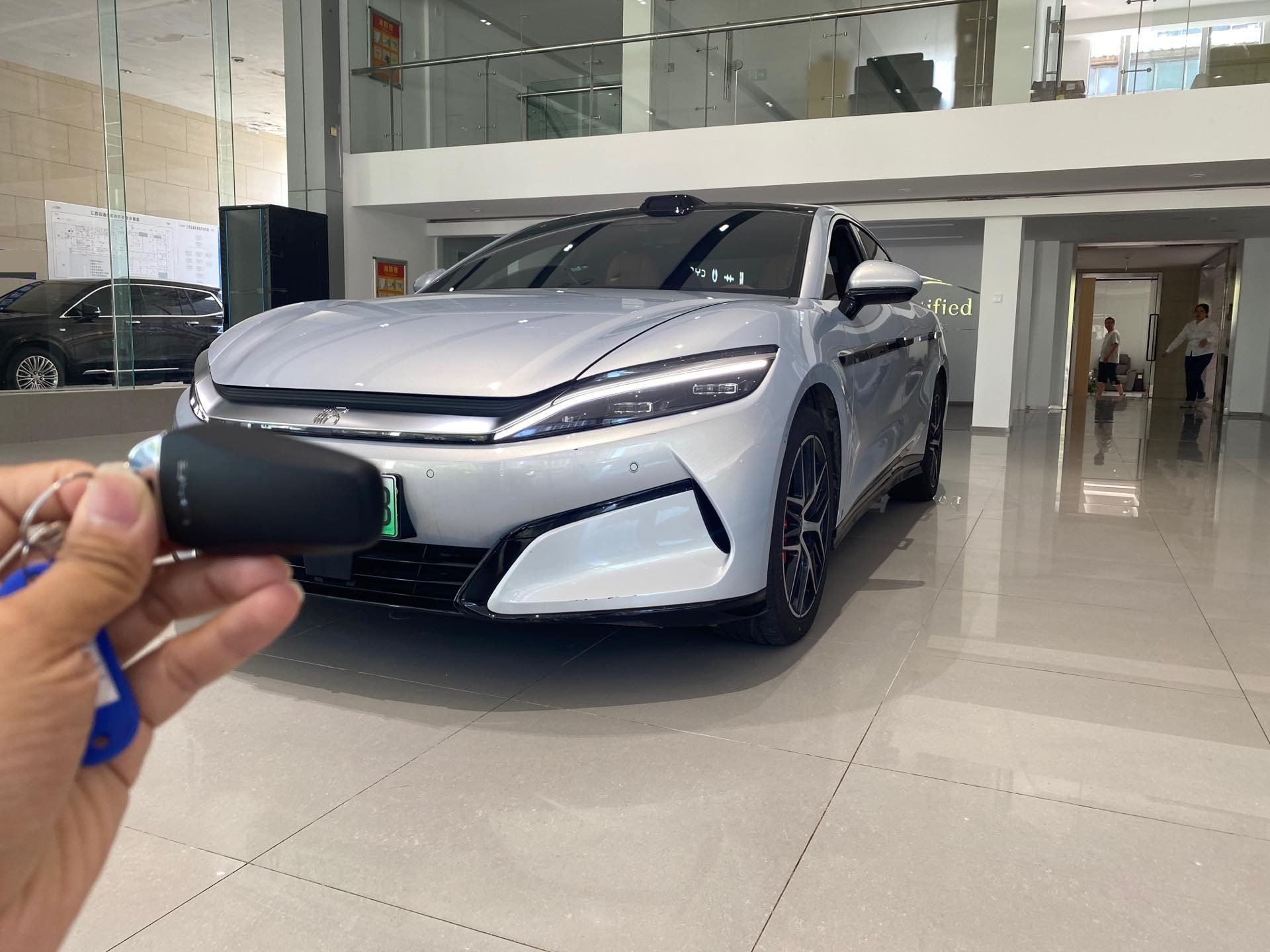 BYD HanL 2025 car image 