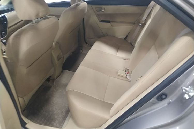 Toyota Corolla 2015 car image #13