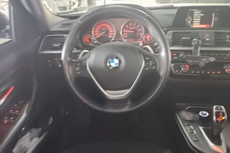 BMW 3 Series 2017 #11 BMW 3 Series 2017 car image #11