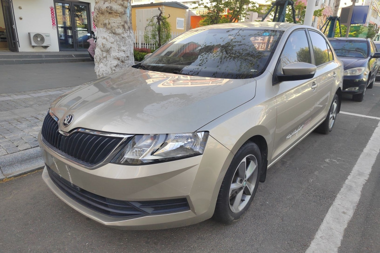 Skoda Rapid 2018 #2 Skoda Rapid 2018 image de voiture #2