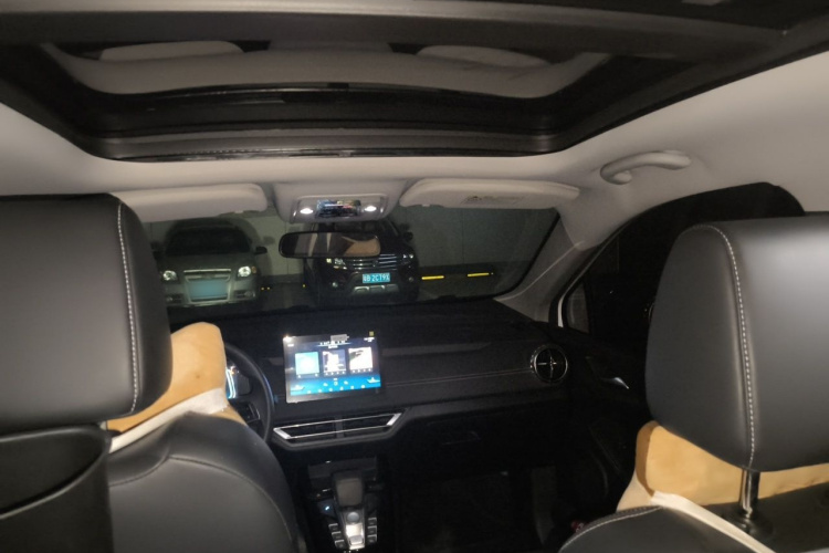 BYD Yuan New Energy 2020 #16 BYD Yuan New Energy 2020 car image #16